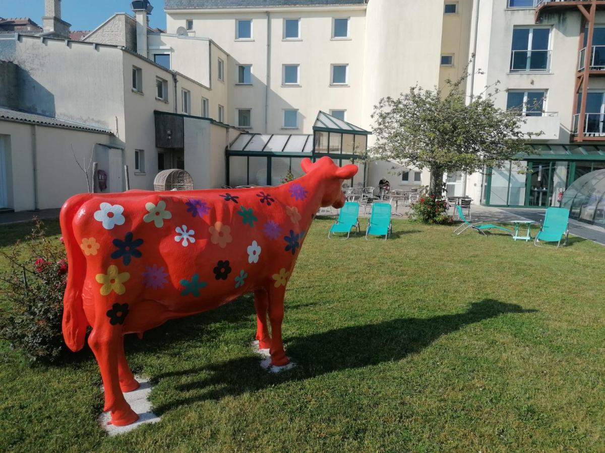 Hotel Des Thermes Et Du Casino Luc-sur-Mer Dış mekan fotoğraf