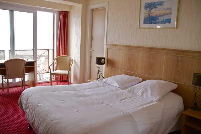 Hotel Des Thermes Et Du Casino Luc-sur-Mer Dış mekan fotoğraf
